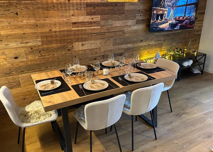 Mountain In Port De Soleil Шампери